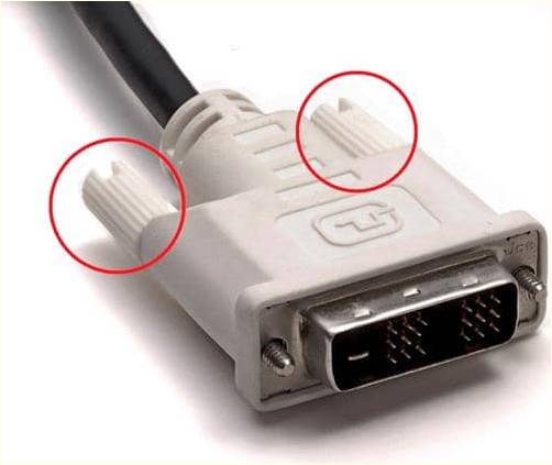 два винта на DVI кабеле