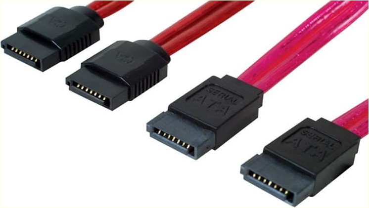 SATA кабель для подключения жесткого диска